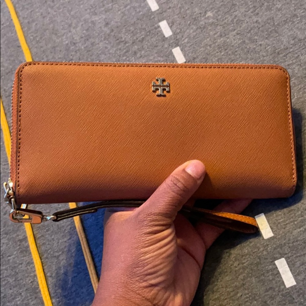 Lightly used Tory Burch wallet